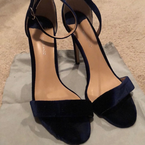 Karvan Heel in Navy Velvet - Picture 3 of 4